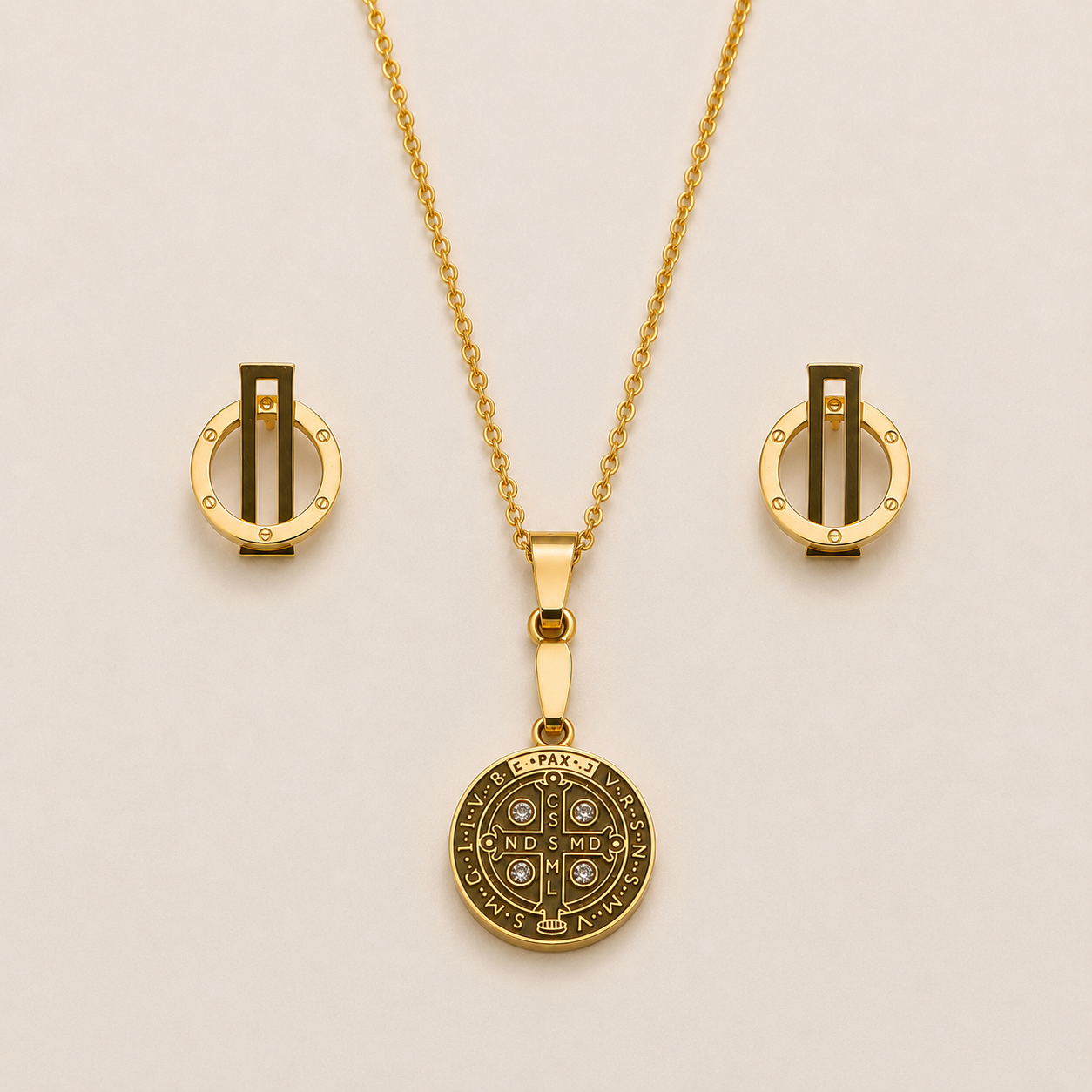 Collar y Aretes de acero inoxidable Conjunto Dorado (88-113)