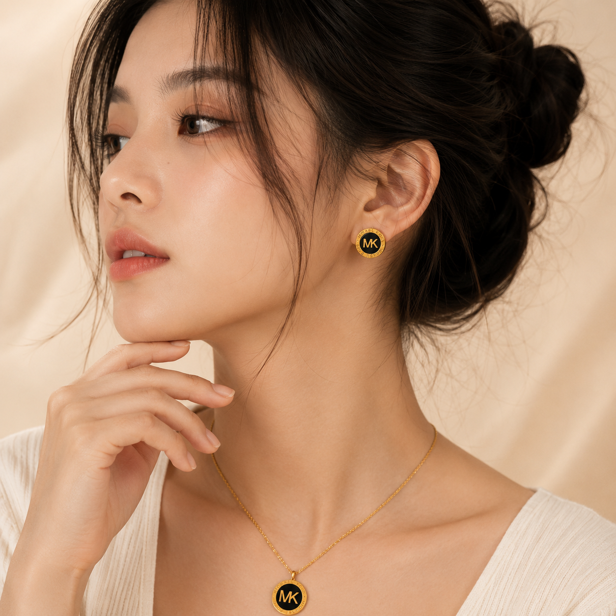 Collar y Aretes de acero inoxidable Conjunto Dorado (88-129)