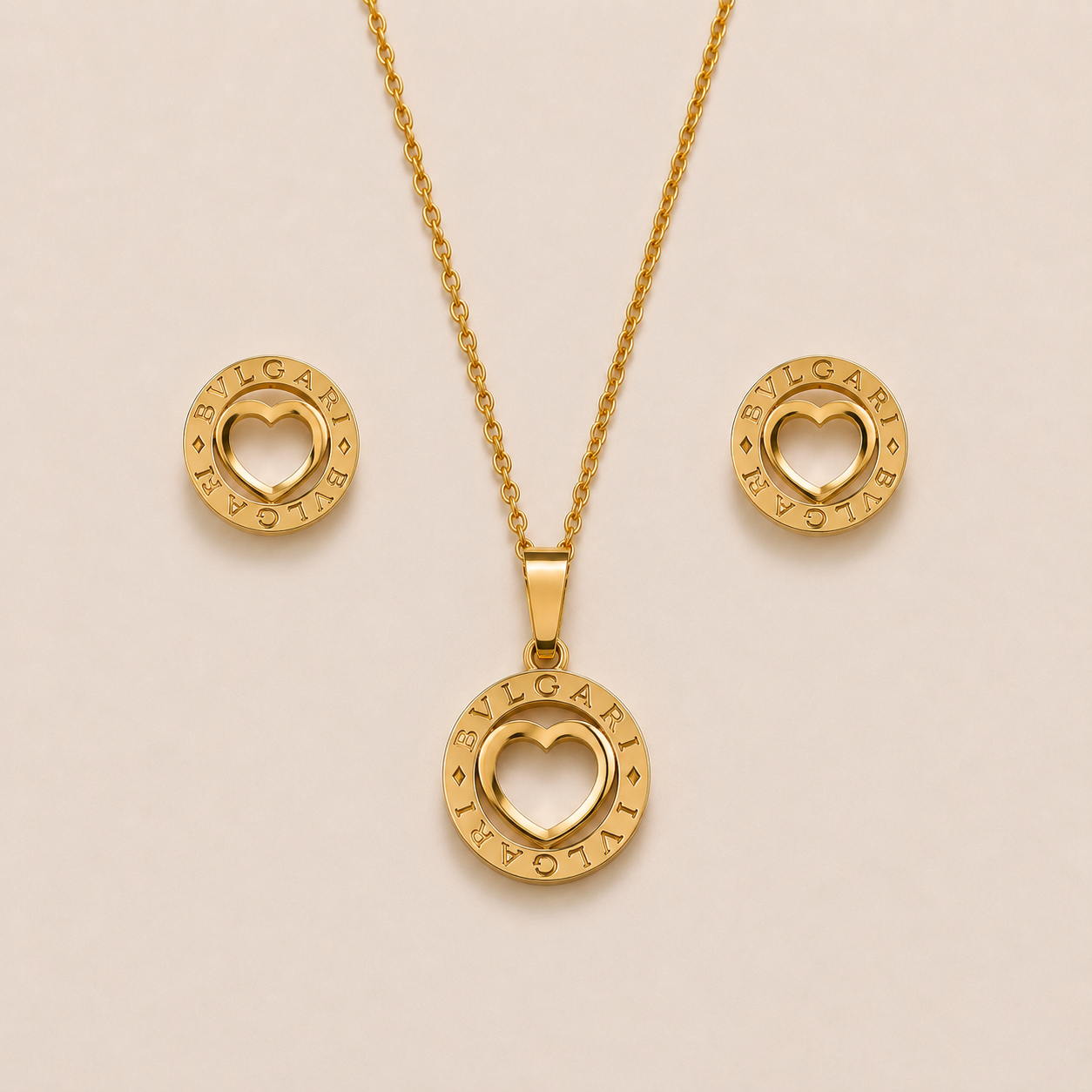 Collar y aretes de acero inoxidable Conjunto Dorado De Corazones (88-100)