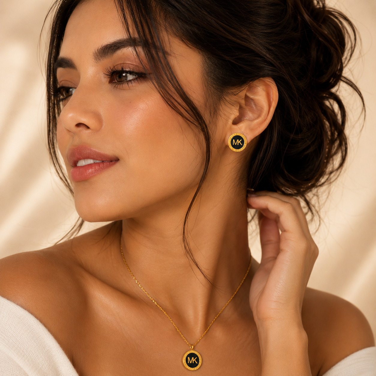 Collar y Aretes de acero inoxidable Conjunto Dorado (88-129)