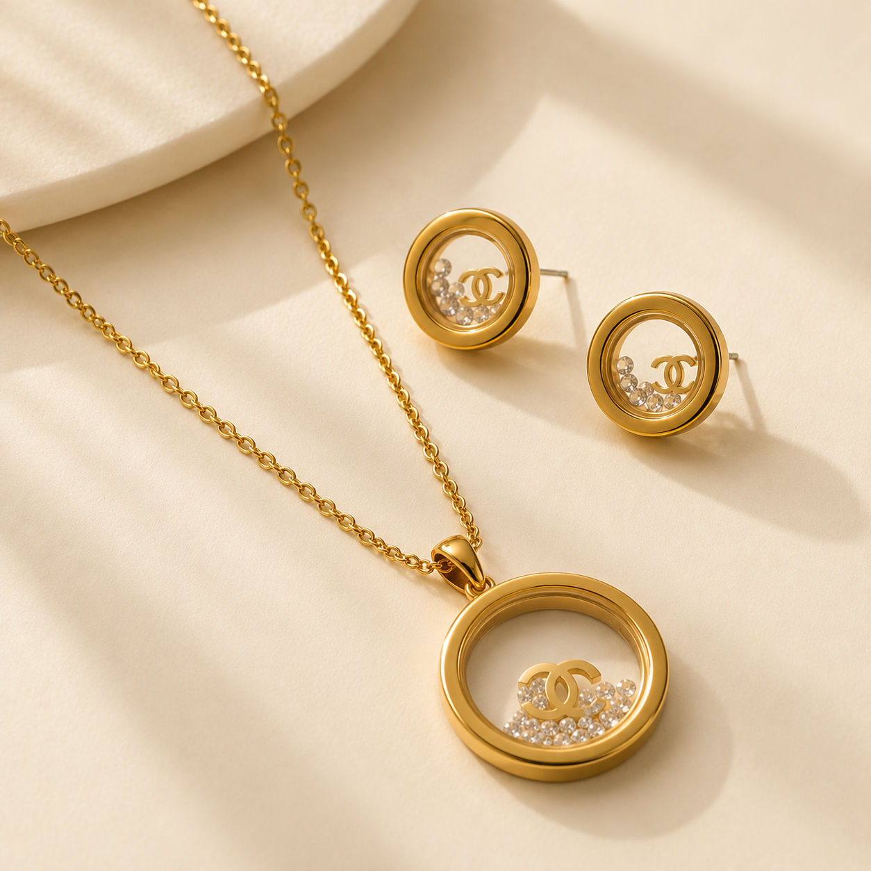 Collar y aretes de acero inoxidable Conjunto Dorado (80-146)