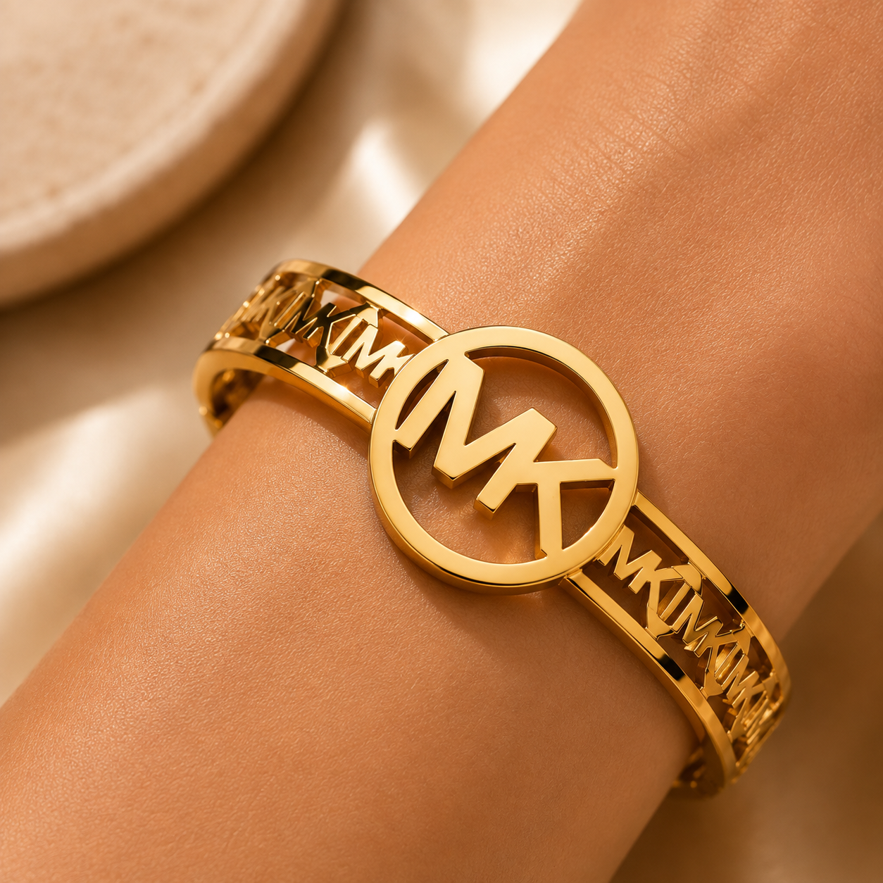 Brazalete de acero inoxidable color Dorado (88-64)
